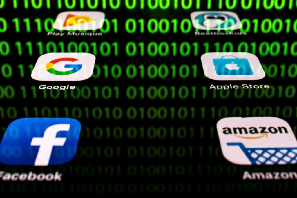 Borrero asegura que la plataforma no compartirá información como cuenta de bancos, datos privados del usuario, contactos o mensajes
<br>