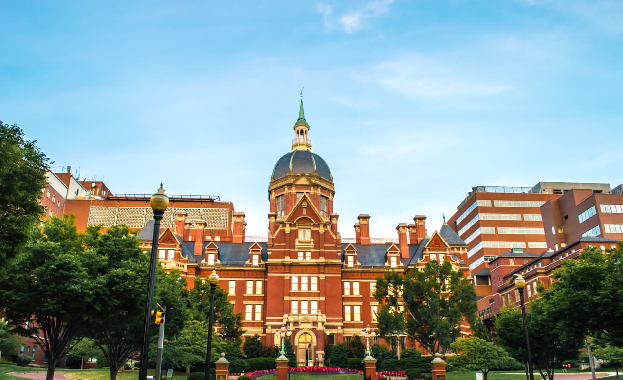 Las instituciones de educación superior se comprometieron a tomar sus propias medidas por su lado. La Universidad de Pennsylvania, en Philadelphia, entre otras, se comprometen a reducir sus propias emisiones de gases de efecto invernadero, a “avanzar la comprensión, basada en evidencia, de las causas y efectos del cambio climático en el medio ambiente, la economía y la salud pública”, así como también a buscar soluciones.