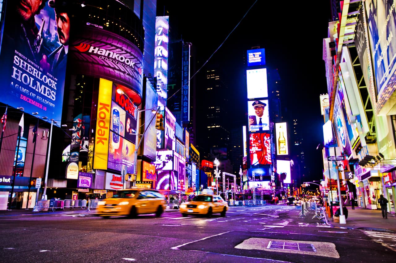<h3 class="cms-H3-H3"><b>Nueva York, Nueva York </b></h3>
<br>
<br>
<b>Reducción del tráfico vehicular: </b>43%
<br>
<b>Reducción promedio en el estado de Nueva York: </b>36%