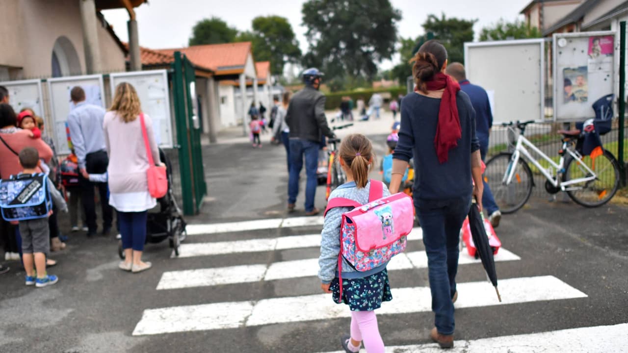 Angustia entre familias inmigrantes previo al regreso a clases: temen posibles redadas de ICE