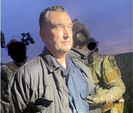 Detenido el sospechoso de los ataques contra dos congresistas de Minnesota: se entregó a la policía