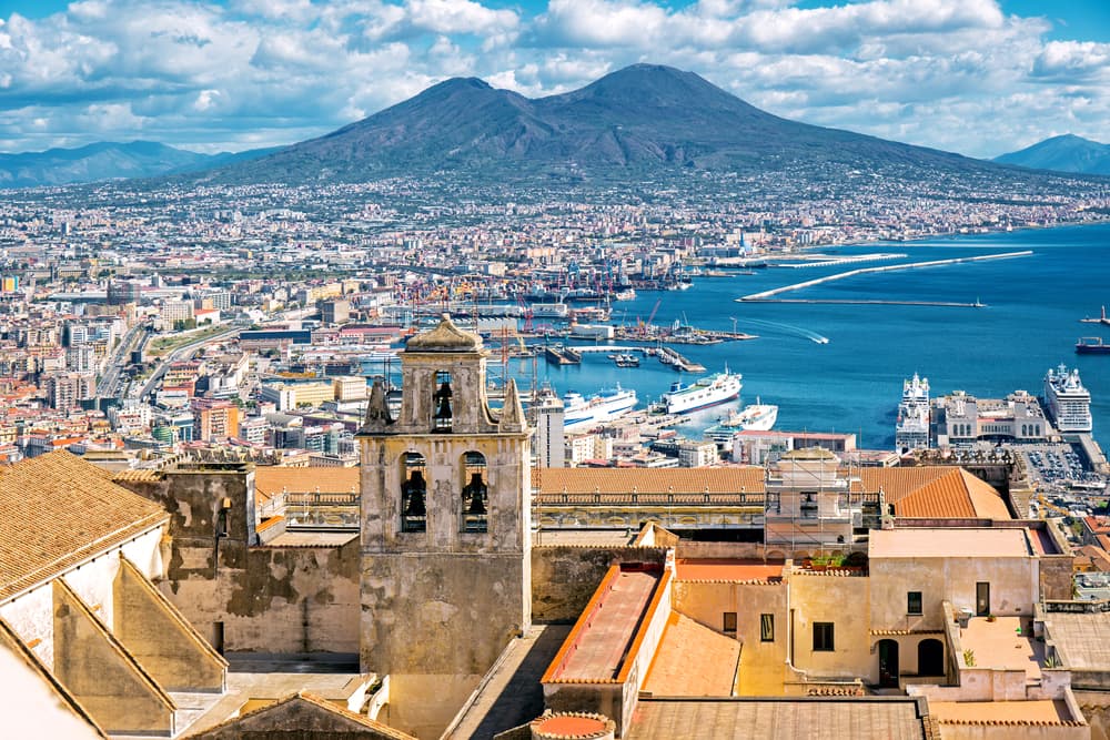 Una horrenda tragedia sería que el volcán del Monte Vesubio, uno de los más activos de Europa y ubicado junto a Nápoles, finalmente hiciera erupción, que es algo que el profeta anticipa para este 2019.