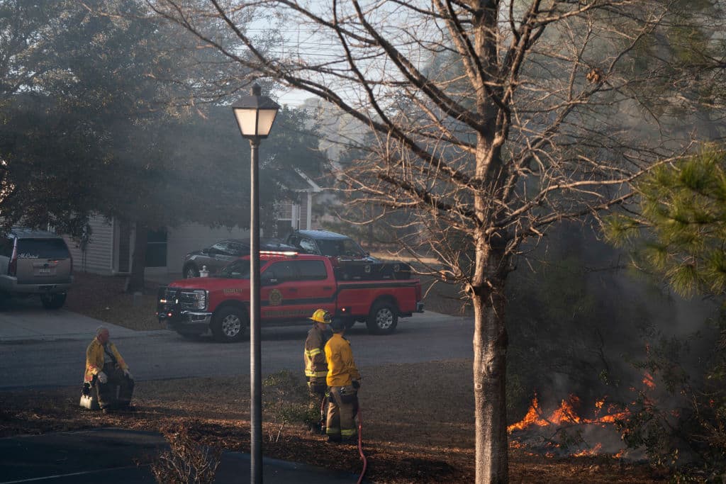 Recibieron órdenes de evacuación los vecinos de las 
<b>comunidades Spring Lake, Waterford, Indigo Bay, Farm, Avalon, Summerlyn, Covington Lakes y Walkers Woods. </b>