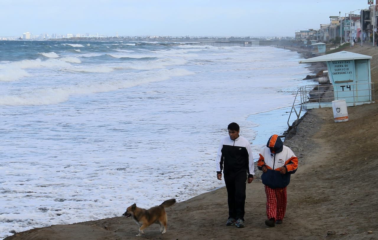 El epicentro del fuerte movimiento se reportó a 135 millas al sur este de San Diego.