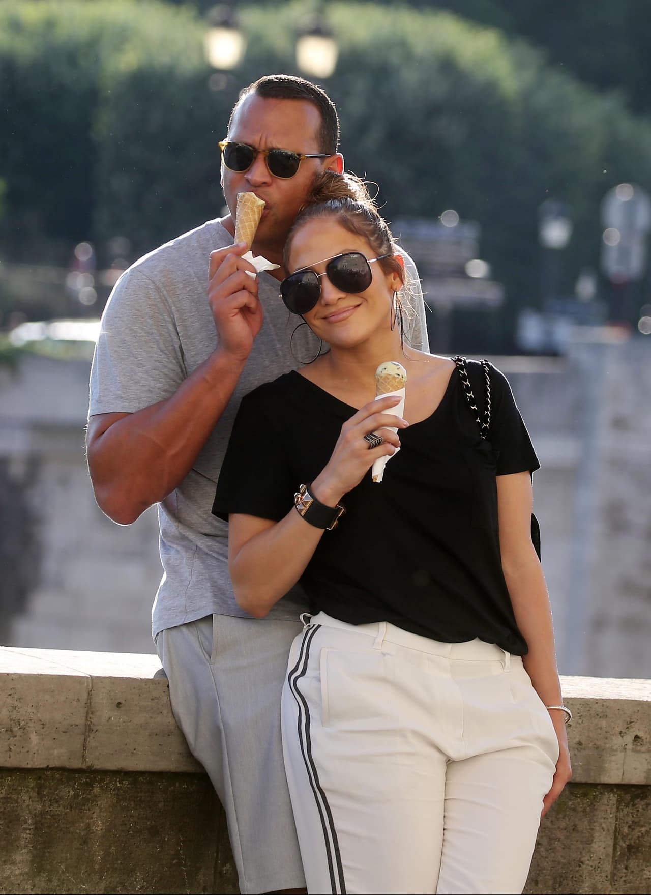 Photo © 2017 Best Image/The Grosby Group Paris, June 18, 2017. Jennifer Lopez and Alex Rodriguez strolling in Paris