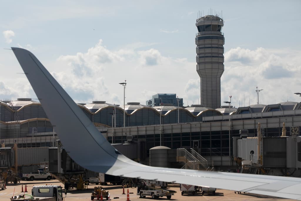 Accidentes aéreos como el de Washington DC pueden generar temor, pero viajar en avión es seguro