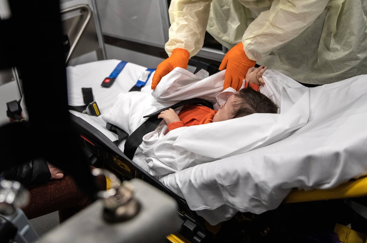 Muere niño de menos de 5 años debido al coronavirus en el condado de Orange 