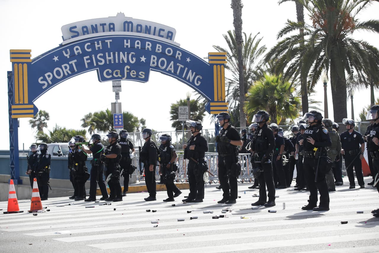 Al 31 de mayo, el mismo muelle era fuertemente custodiado para evitar su destrucción en medio a las movilizaciones de calle.