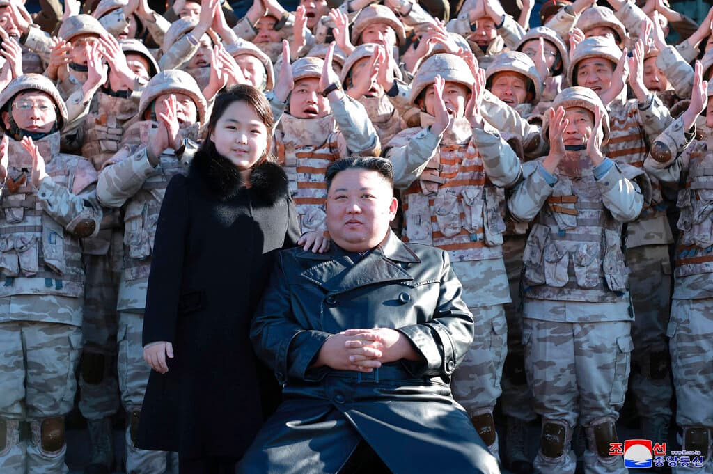 ¿Es esta niña la potencial sucesora de Kim Jong Un?