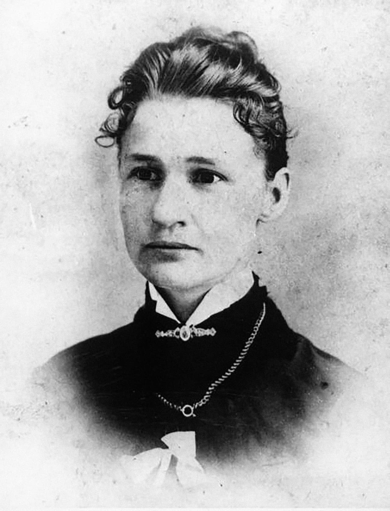 <b>La primera alcaldesa: Susanna M. Salter (1860-1961).</b> Fue la primera alcaldesa en los Estados Unidos cuando fue elegida en Argonia, Kansas en 1887.