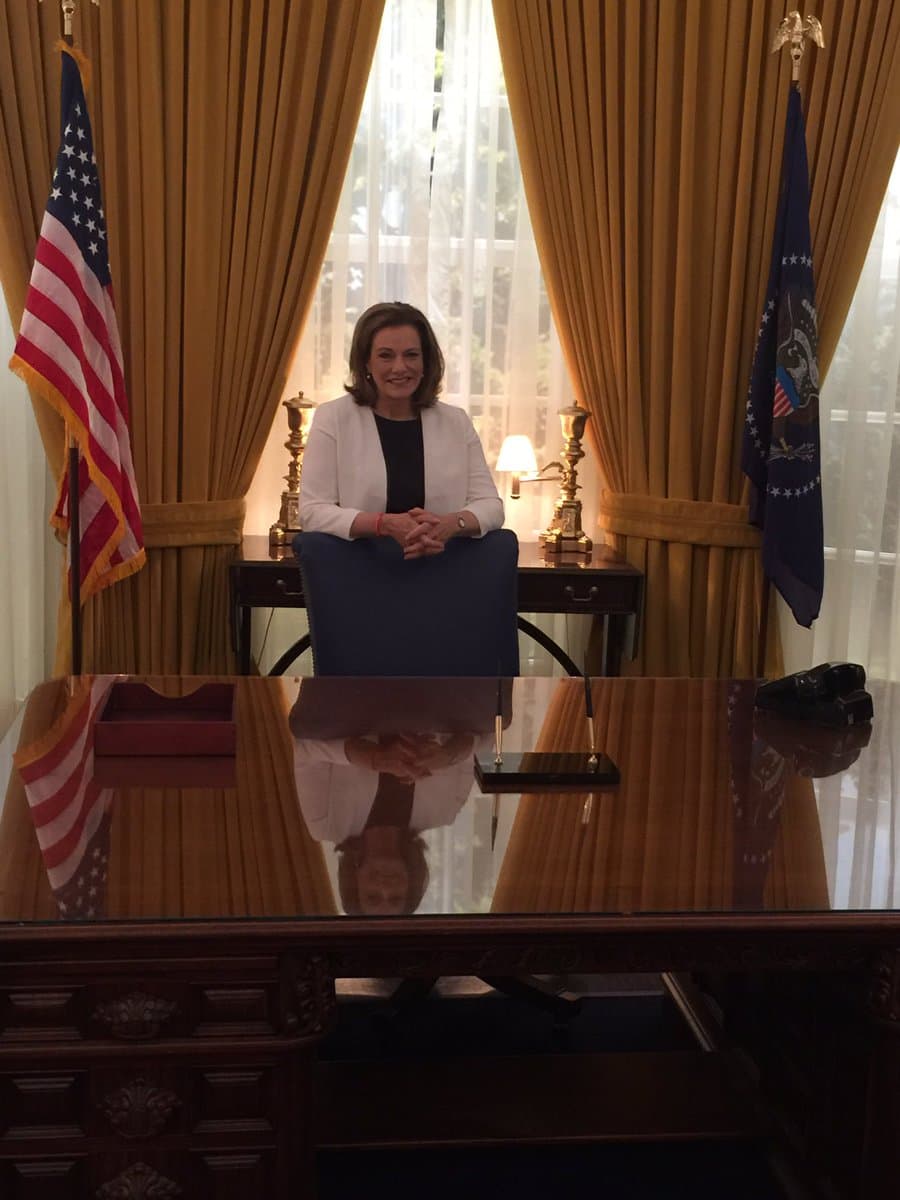 Donald Trump añade a KT McFarland, comentarista de Fox, a su equipo de seguridad nacional