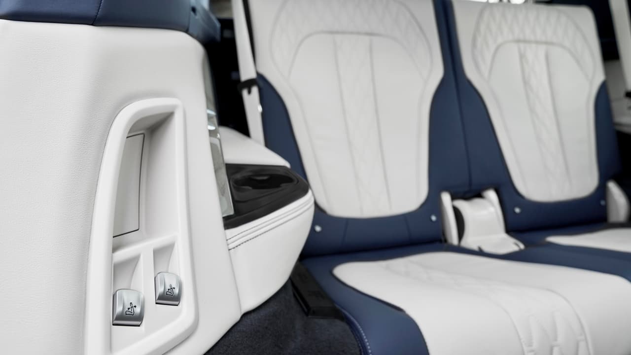 BMW X7 2020.