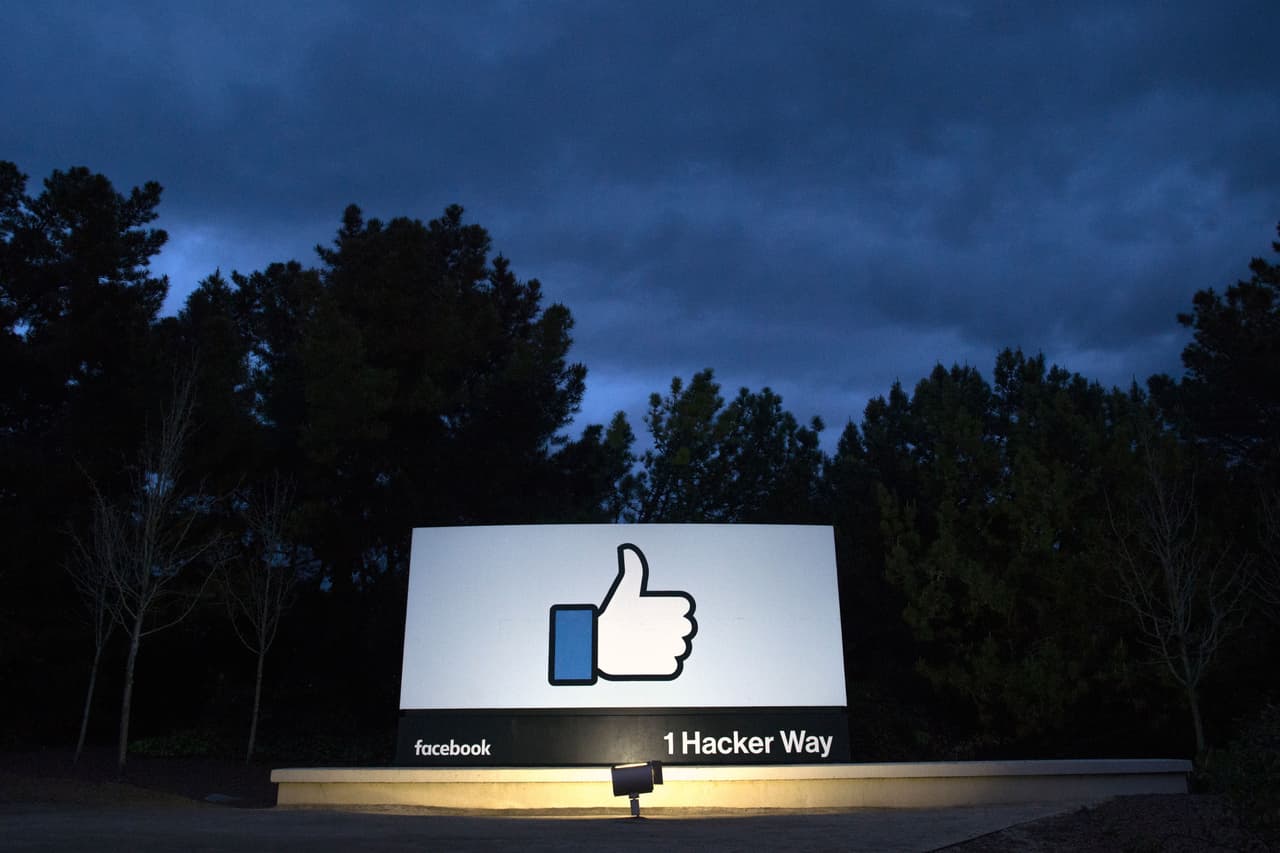 Facebook está enviando cheques de casi $400 a más de un millón de personas