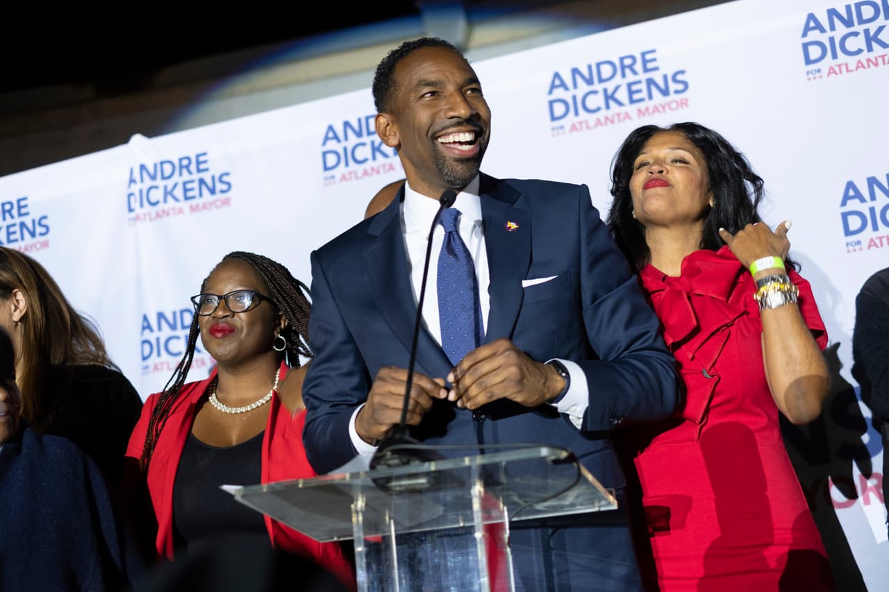 André Dickens, el alcalde electo de Atlanta, da positivo por covid-19 