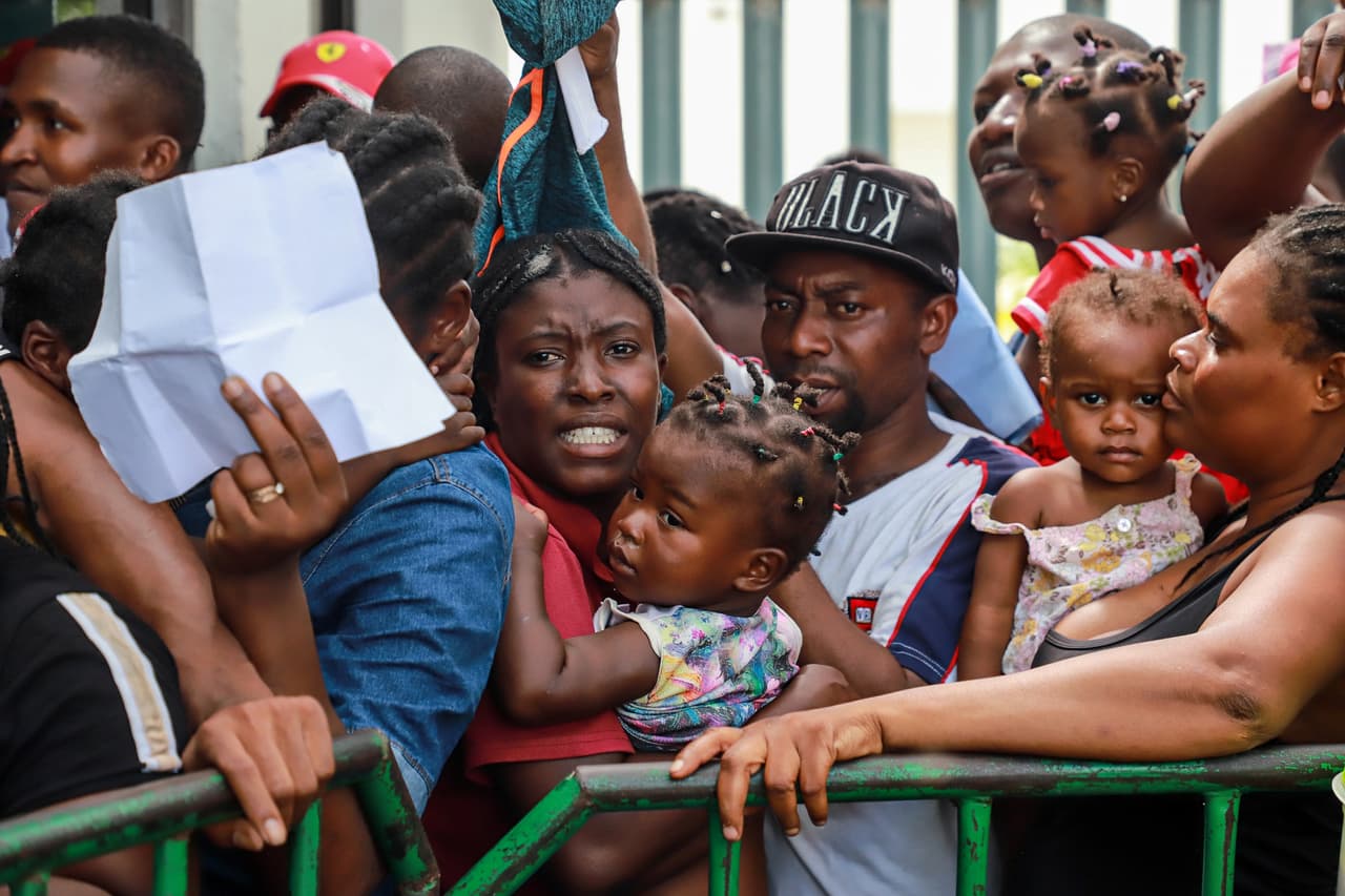 Arrecia la crisis migratoria en Tapachula: México ofrece visas humanitarias pero su capacidad de respuesta está desbordada
