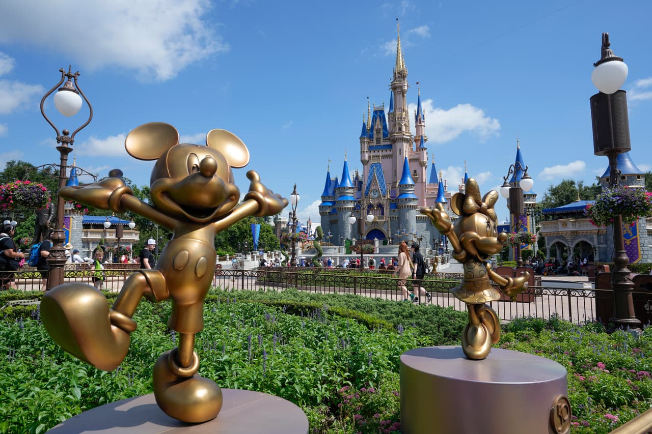 Disney presenta demanda contra la junta nombrada por DeSantis por incumplir la ley de registros públicos