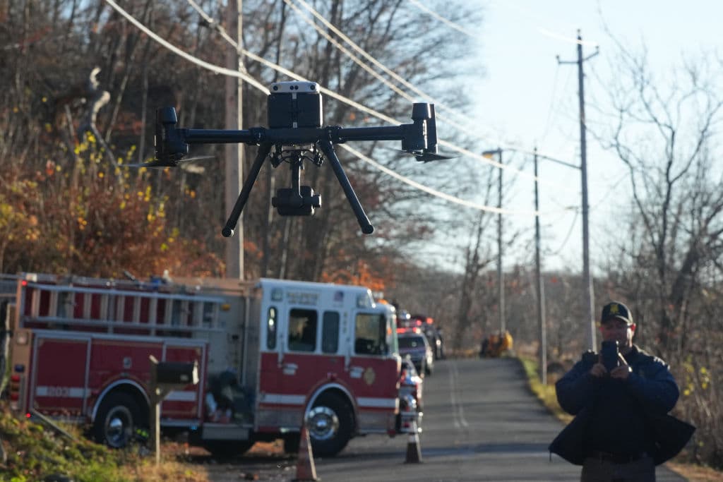 Qué se sabe de los misteriosos drones que sobrevuelan Nueva Jersey, Nueva York y Pensilvania
