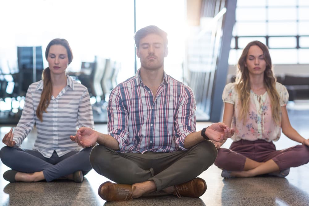 Puedes aplicarlo para armonizar tu vida, y al hacerlo atraer equilibrio, prosperidad y sobre todo amor. En tus manos está transformar tu realidad para acercar a ti todo lo bueno y en este caso el amor y la prosperidad.