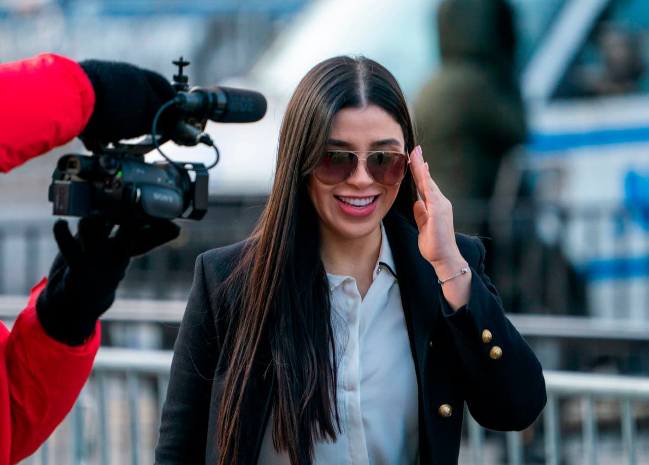 Cómo espió EEUU a Emma Coronel: desde la boda con 'El Chapo' a su arresto en Virginia