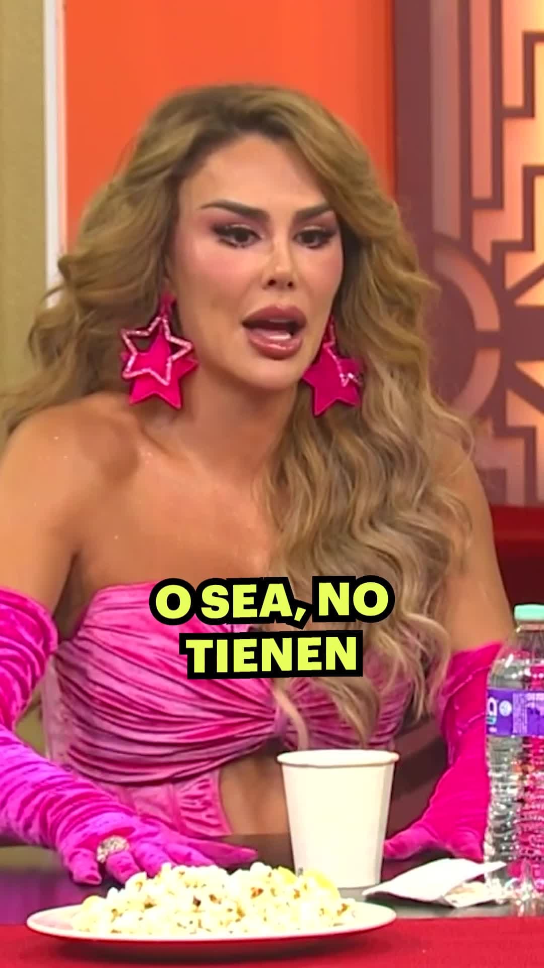¿Ninel Conde llegó a levantar el evento?