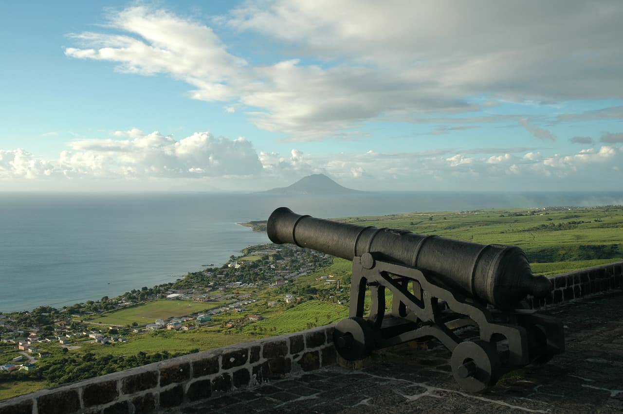 <b>Puesto 6. Montserrat (territorio británico en el mar Caribe). </b>
<br>
<br>Casos totales acumulados: 20.
<br>
<br>Nuevos casos en las últimas 24 horas: 0.
<br>
<br>Muertes acumuladas: 1.
<br>
<br>Muertes en las últimas 24 horas: 0.
<br>