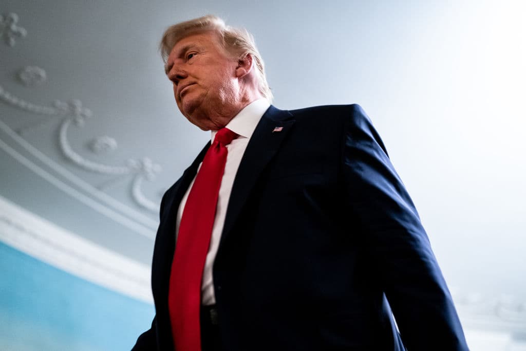 ¿Tiene Trump el poder de perdonarse a sí mismo?