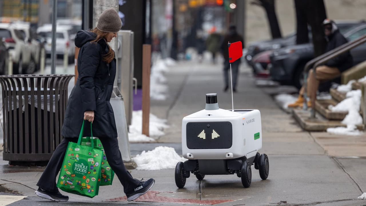 ¿Tu comida entregada por un robot? Repartidores robóticos comienzan a operar en Jersey City