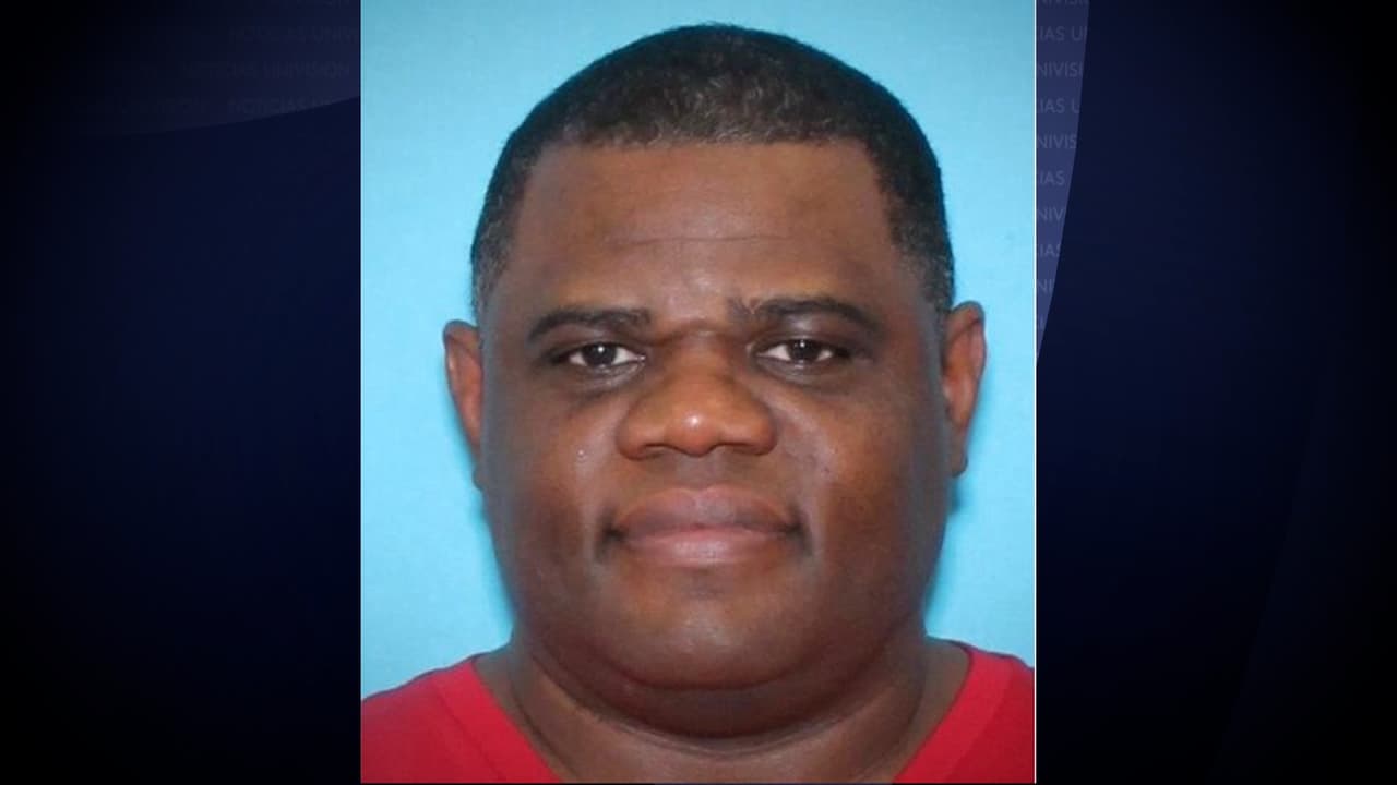 La Fiscalía del condado Passaic a
<b>cusó a Smith, de 47 años, de interferir con la custodia de un menor en segundo grado</b>. 
<br>
<br>"Sustraer, retener o esconder el menor del otro padre durante más de 24 horas, ignorando los acuerdos. 
<b>La pena es encarcelamiento de 5 a 10 años y multa de hasta $15,000</b>", dice el estatuto de Nueva Jersey.
<br>