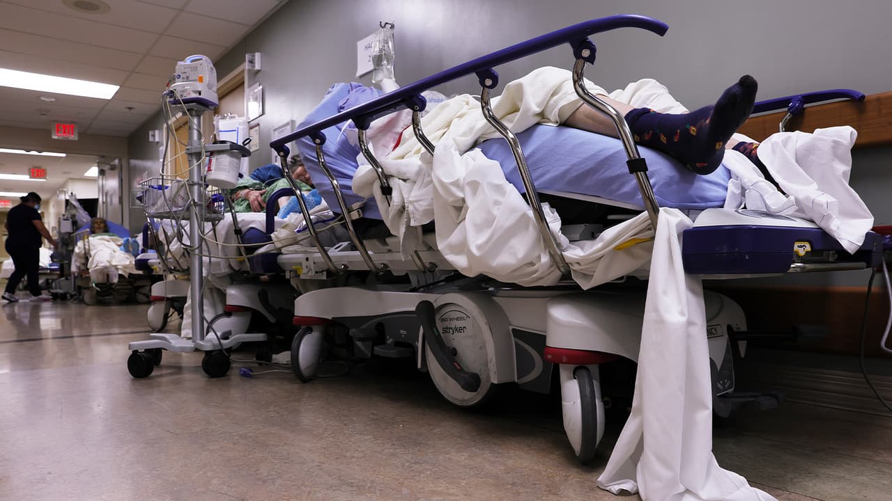Kern se prepara para cuando casos de COVID-19 rebasen la capacidad de sus hospitales