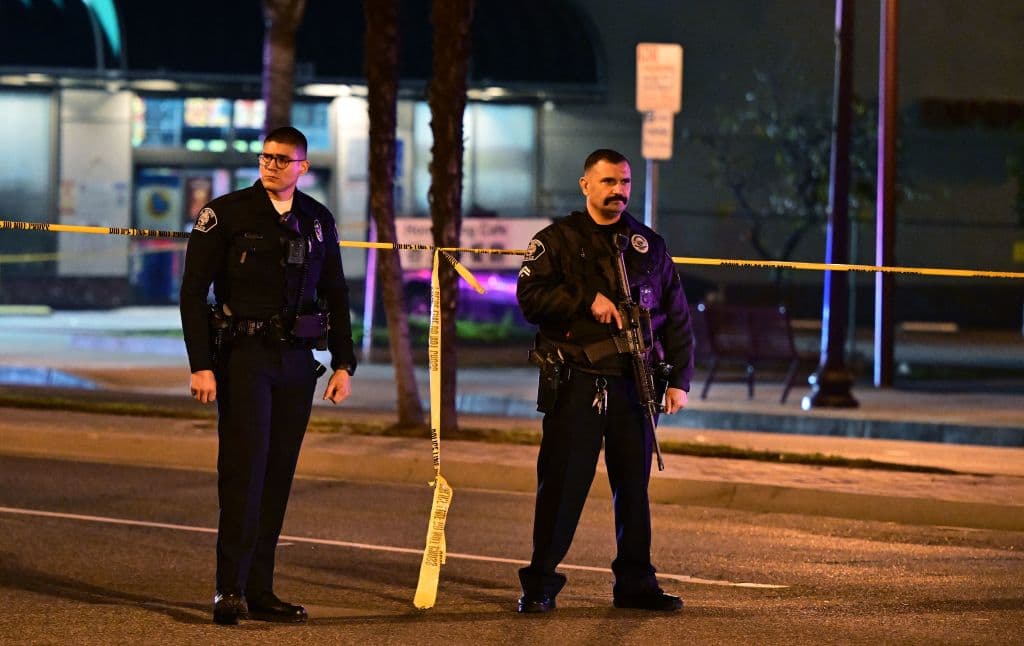 Aunque las autoridades no lo confirmaron, testigos indicaron que el tiroteo comenzó en el estudio de baile Star Ballroom, donde se celebraba el evento 'Star Night'.
