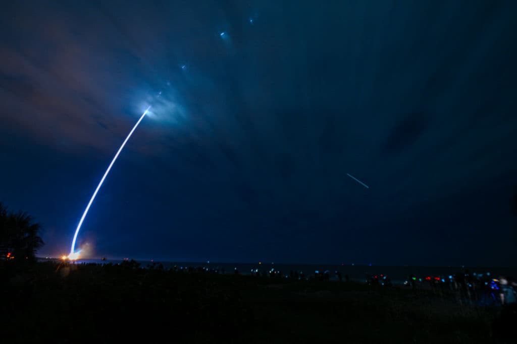 Blue Origin lanzó por primera vez su nuevo y gran cohete, el New Glenn, este jueves.