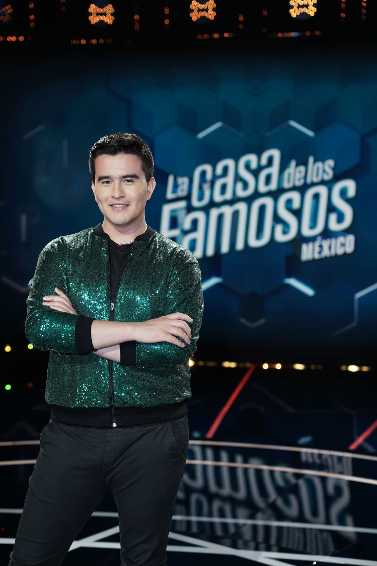 Pablo Chagra, nuestro conductor y creador de contenido en redes sociales, siempre presente en las galas.