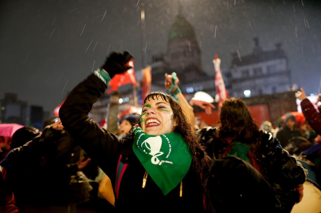 <b>Argentina.</b> Puesto 59 en el ranking. Un poco más de la mitad (51%) de las argentinas participa en el sistema financiero y el 40% del parlamento está ocupado por mujeres. Un tercio (33%) ha sufrido violencia doméstica y el 59% tiene empleo.