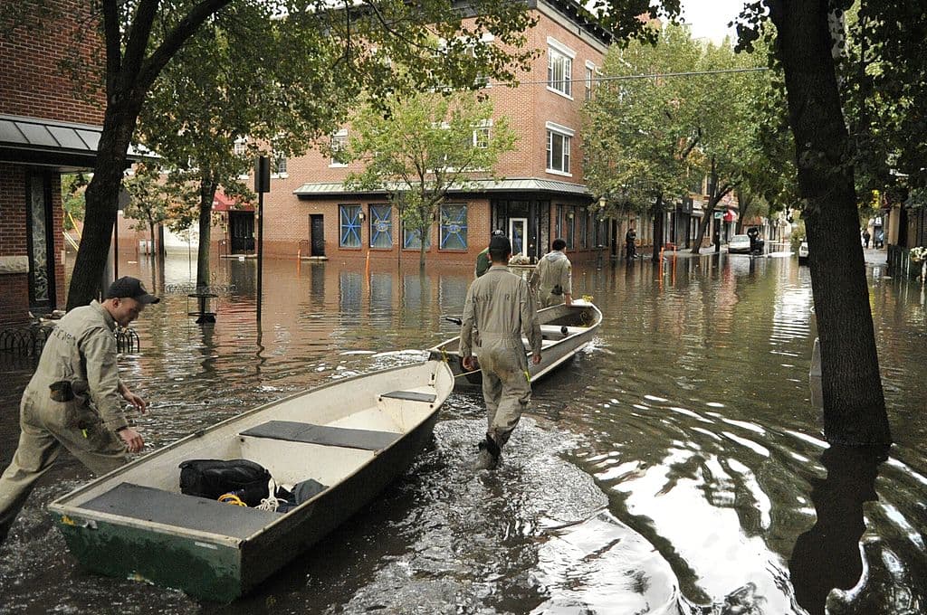 La Administración Federal de Emergencias (FEMA) declaró a los estados de Nueva York y Nueva Jersey zonas de “desastre mayor”. Antes, las autoridades ya había declararon el estado de emergencia en Connecticut, y otros estados.