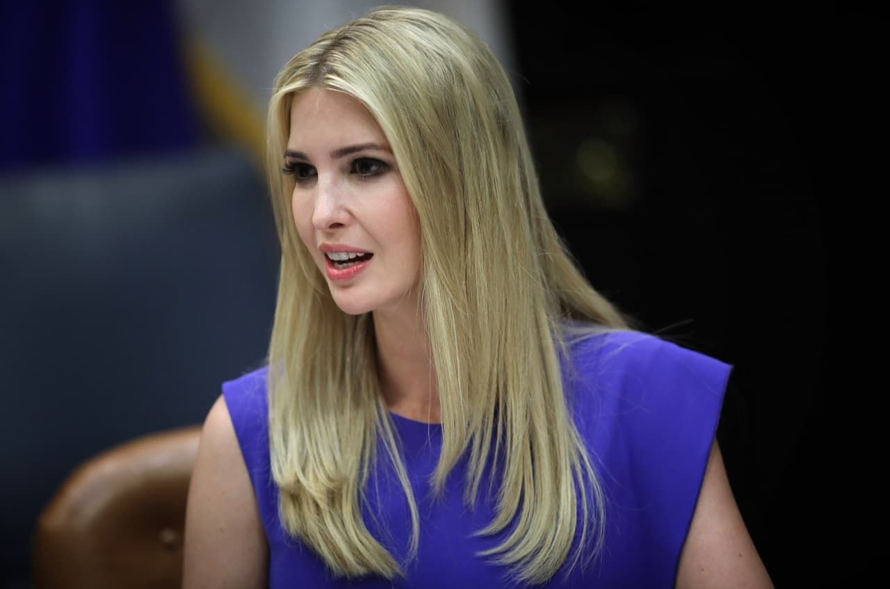 <a href="https://www.univision.com/temas/ivanka-trump">Ivanka Trump </a>n o ha ocultado sus ambiciones políticas después de servir como asesora principal en la Casa Blanca de su padre.
<br>