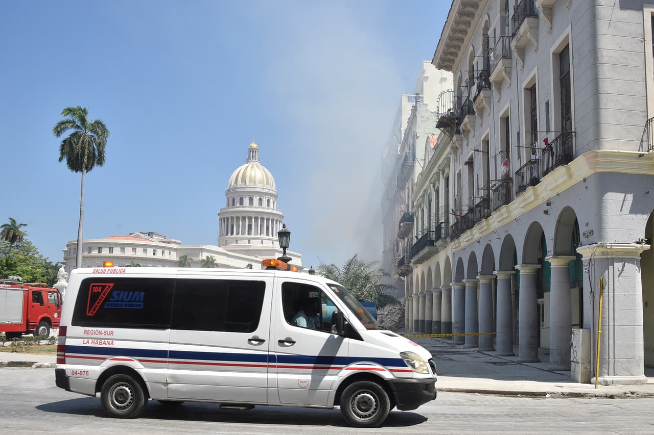 El Saratoga es un lujoso hotel ubicado a pocos metros del Capitolio Nacional de Cuba, justo en la entrada de La Habana Vieja.