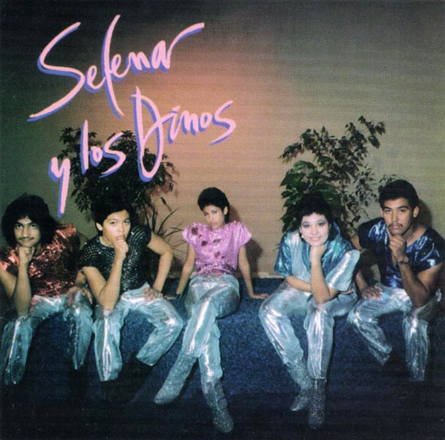 En 1984 el grupo lanzó su primer disco de música tex-mex, un género dominado por hombres, llamado "Mis Primeras Grabaciones" bajo el sello discográfico Freddie Records, con el cual lograron poca notoriedad pero que sin duda fue el banderazo de salida de lo que sería una brillante carrera.