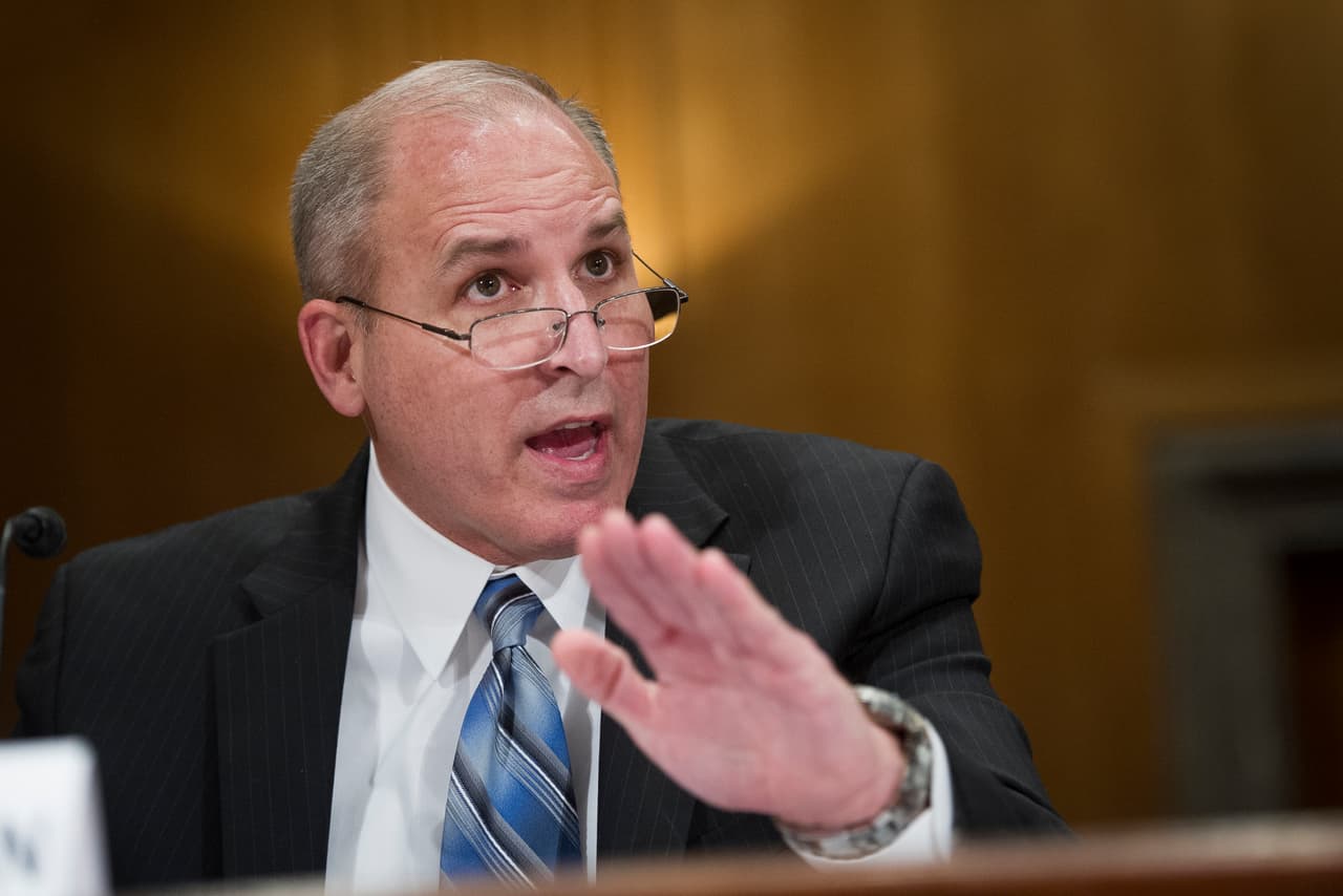 Director de ICE reacciona a anuncio de Trump: "No tenemos los recursos para deportar 11 millones de personas" tan rápido