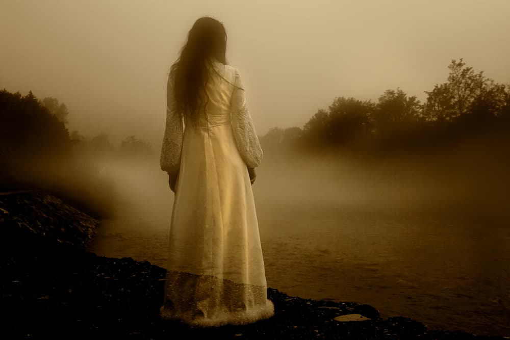 Existen muchas creencias alrededor del mundo sobre qué pasa con las personas después de su muerte y a dónde van todos aquellos que ya no están con nosotros en este mundo físico.