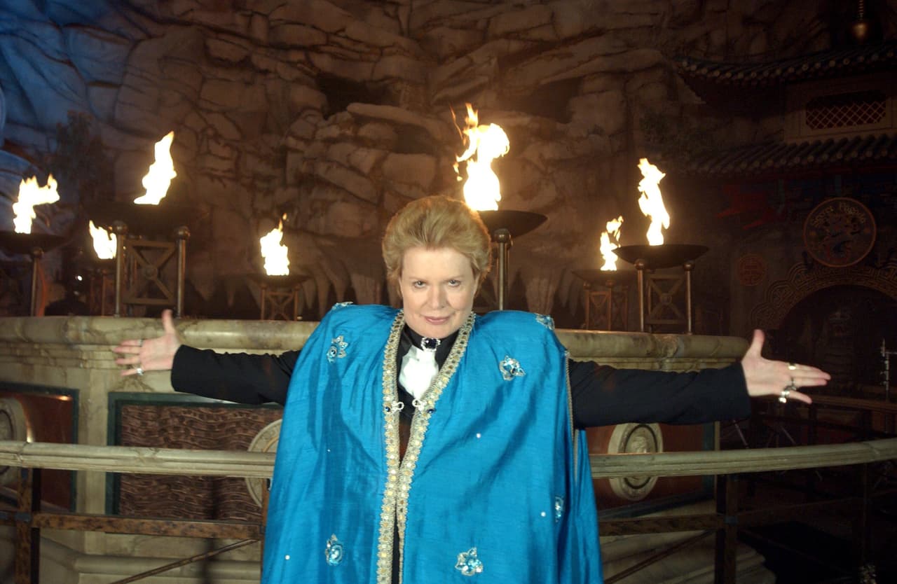 <b><a href="https://www.univision.com/noticias/muere-el-astrologo-walter-mercado-a-los-87-anos" target="_blank">Walter falleció el sábado 2 de noviembre de 2019</a></b> en Puerto Rico, a consecuencia de un fallo renal. Descanse en paz.