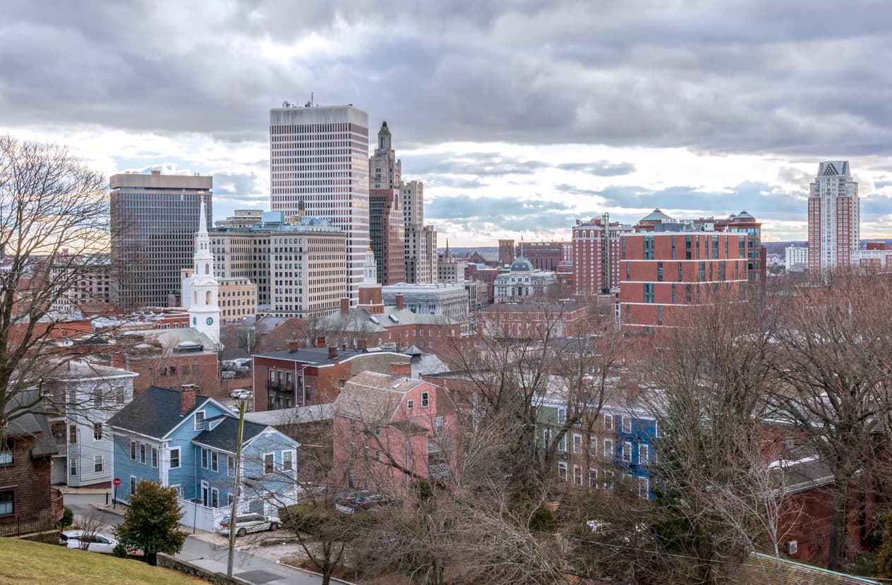 <b>Rhode Island | $125,160</b>