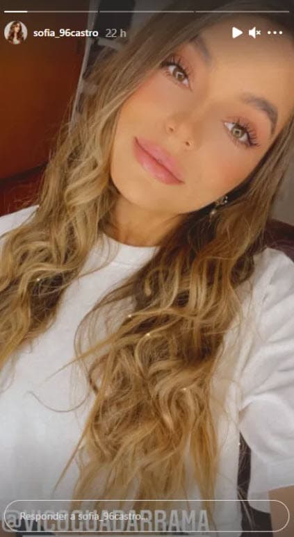"Antes decía que quería tener seis hijos, pero
<b> <a href="https://www.univision.com/shows/el-gordo-y-la-flaca/sofia-castro-descarta-tener-boda-en-puerta-y-asegura-que-no-necesita-un-lujoso-anillo-de-compromiso-video" target="_blank">ahorita ya mejor un poco menos</a></b>", reconoció. 
<br>
