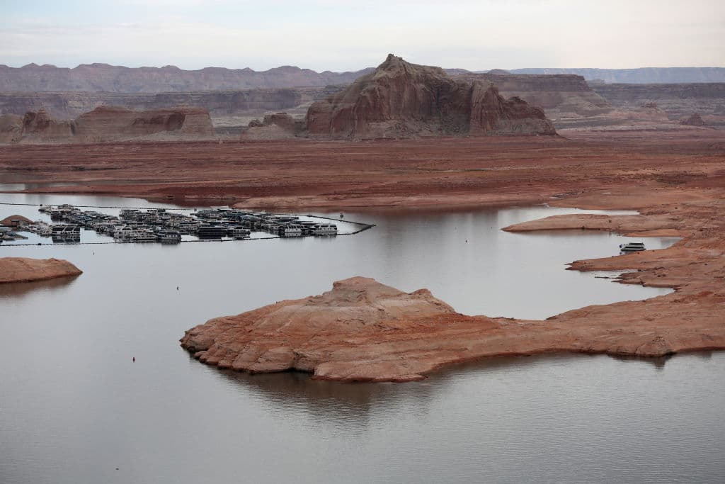La asociación American Rivers publicó esta semana un preocupante informe en el que lista 
<b>los 10 ríos más amenazados de Estados Unidos,</b> tanto por el calentamiento global como por la acción humana y llama a la acción para protegerlos. A continuación te mostramos los 10 ríos más amenazados. Mira aquí 
<a href="https://www.univision.com/noticias/america-latina/playas-mexico-mas-contaminadas-ateria-fecal-vacaciones-semana-santa-fotos">las playas de México más contaminadas por materia fecal.</a>