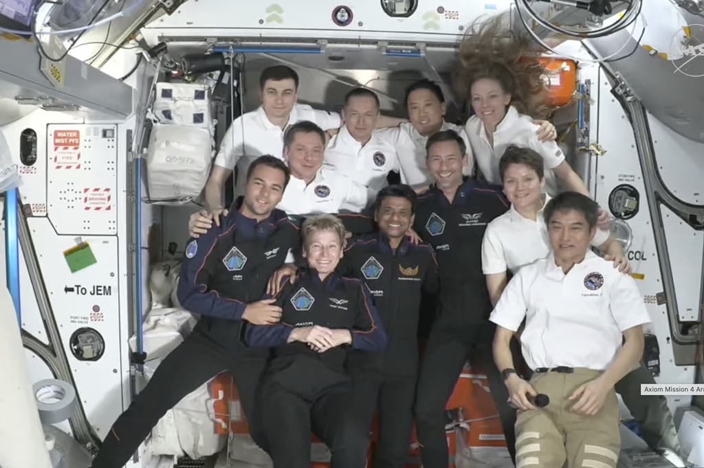 <b>Reaparición de astronautas “nacionales” tras la era soviética: </b>Los últimos vuelos con astronautas de India, Polonia y Hungría fueron durante la era soviética. Esta misión representa su regreso autónomo al espacio, ahora en una nueva era de colaboración internacional.
