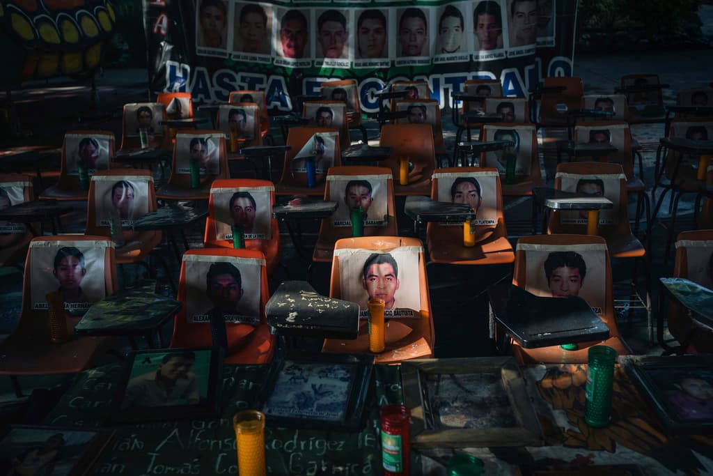 10 años del caso Ayotzinapa: “Un crimen de Estado” con más de 100 detenidos pero ningún condenado por la desaparición de los 43 estudiantes