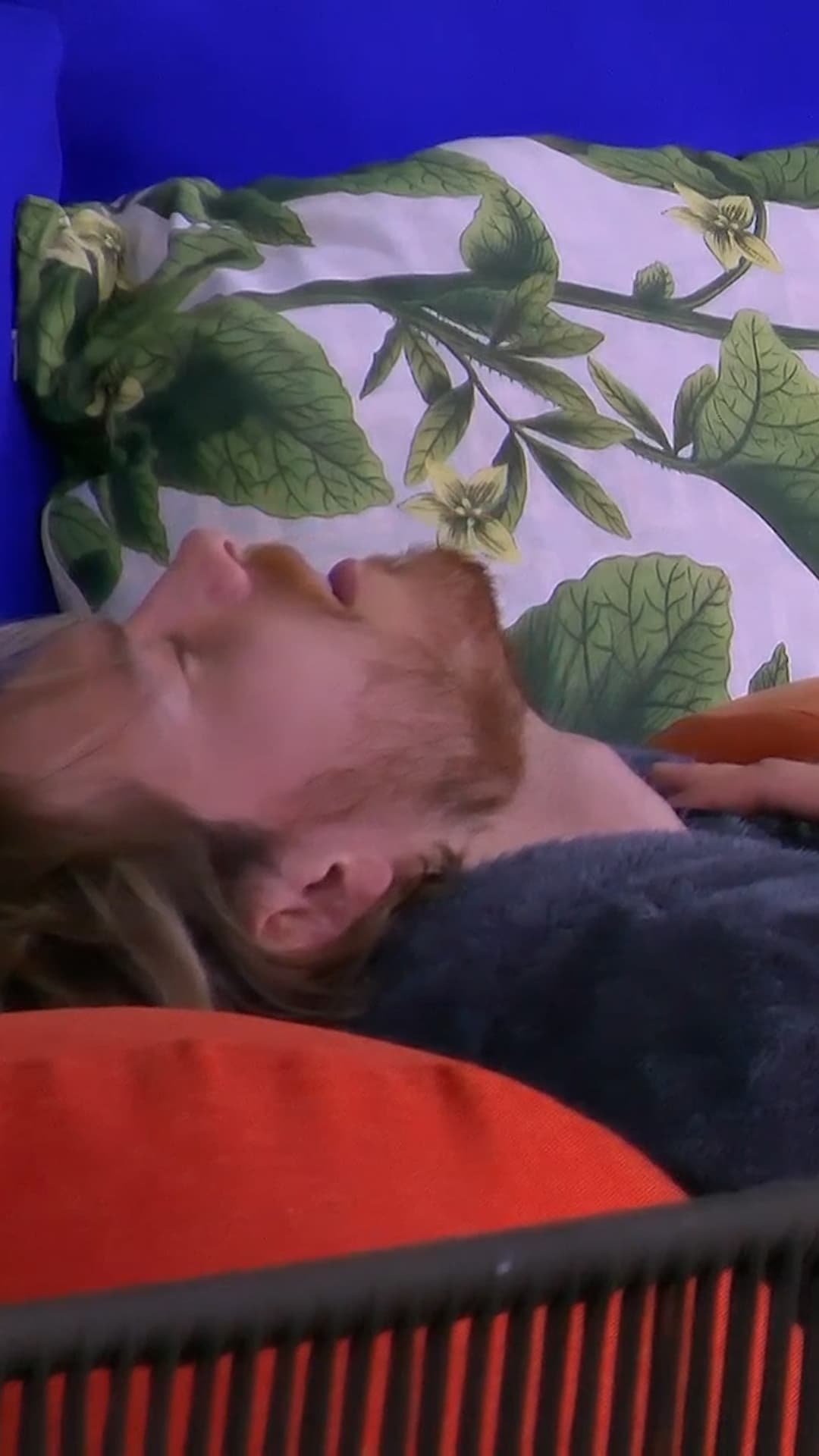Abelito y Aldo protagonizan escena romántica