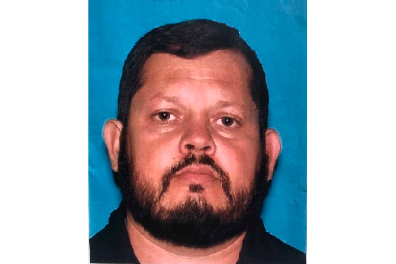 El sospechoso fue identificado como 
<b>Aminadab Gaxiola González,</b> de 44 años, residente de Fullerton.