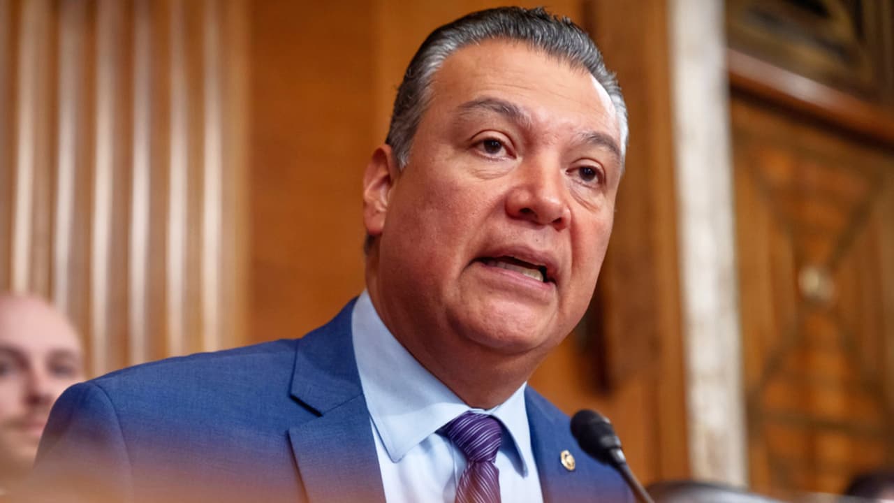 ¿Residencia para millones? Senador lanza proyecto para indocumentados con al menos siete años en EEUU