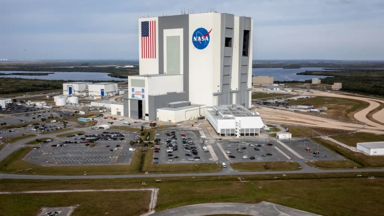 Lanzamientos, tirolesas y cocteles: 6 experiencias que te harán mirar al cielo en la Costa Espacial de Florida