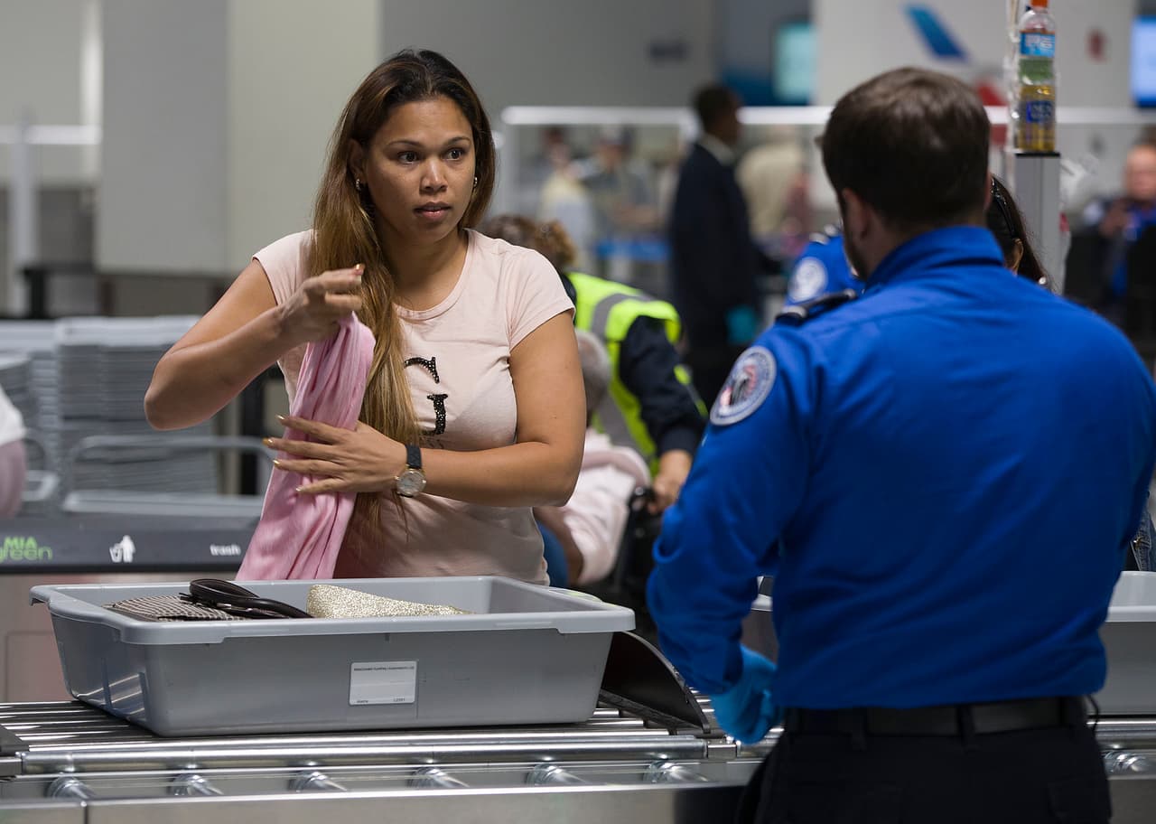 En cuanto a los aeropuertos con más decomisos de armas, destacan: 
<b>10. Tampa Internacional Airport (TPA)</b> con 87